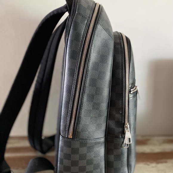 Louis Vuitton laptop/backpack bag.  Like new, rarely used. - Picture 2 of 8